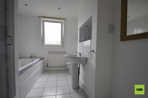 Photo 16- click for photo gallery